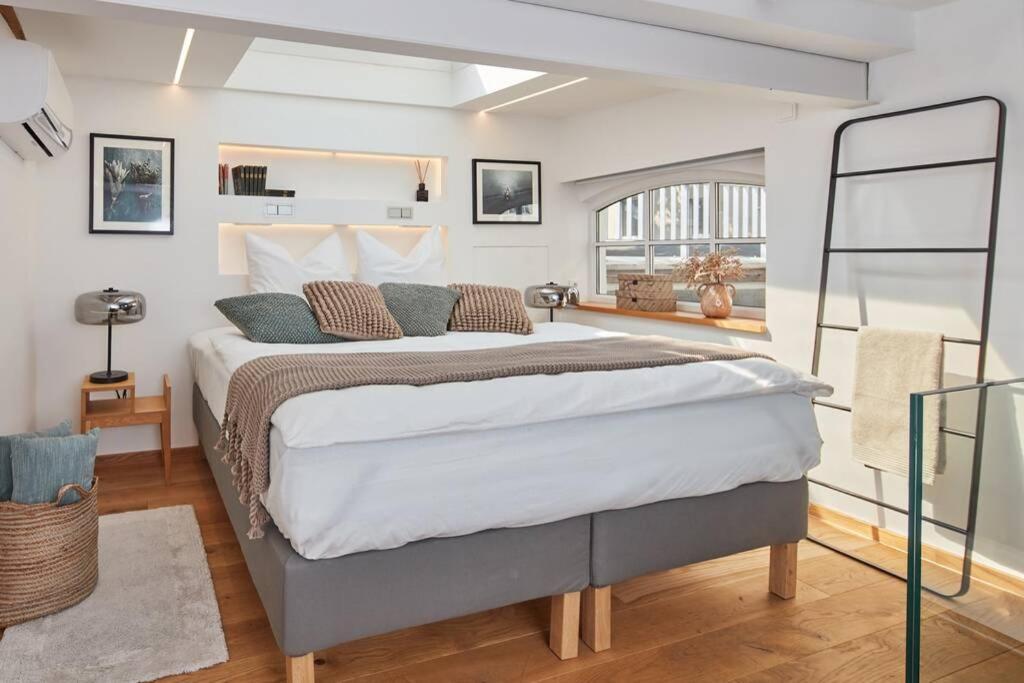 Tiny House Loft2D, Terrasse, Wifi, Romantik Дрезден Екстериор снимка